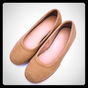 🛍 10 for $20 Lands End Tan Suede Loafers